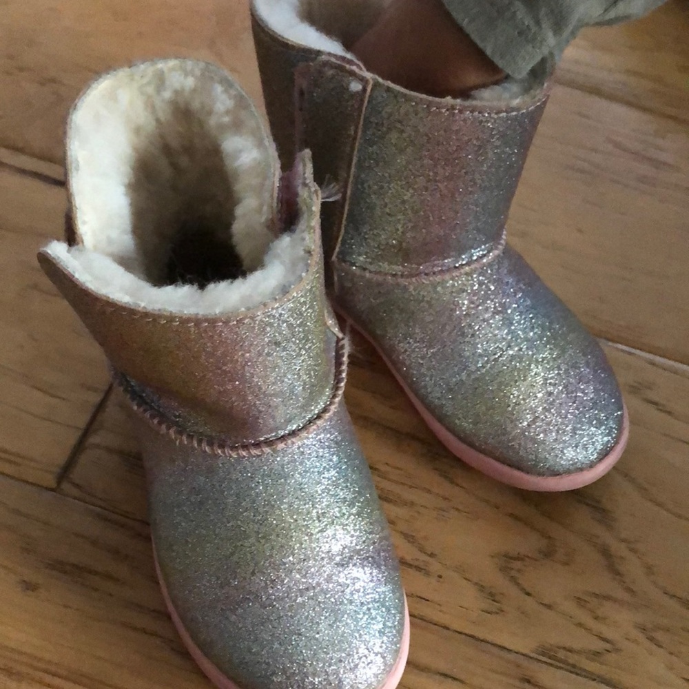 Ugg sparkly boots for girls.